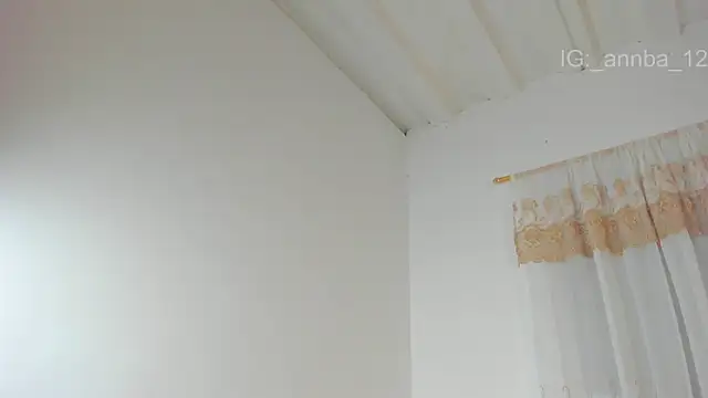 Snapshot of annie_barozzi chatting on June 24, 1:53 pm annie barozzi online show from June 24, 1:53 pm