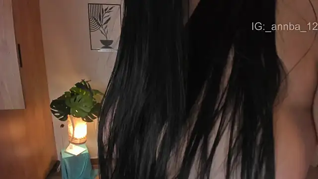 annie barozzi online show from March 31, 12:12 am