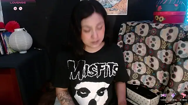 Snapshot of AbsentaVert chatting on November 26, 12:16 pm AbsentaVert online show from November 26, 12:16 pm