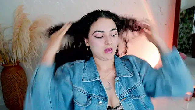 merida bell18 online show from March 19, 9:15 pm