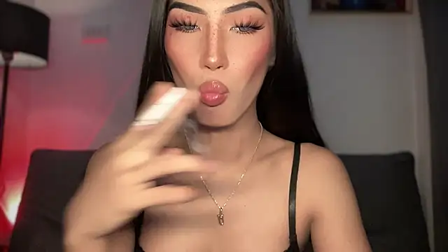 Bella Gordon online show from November 30, 4:57 am