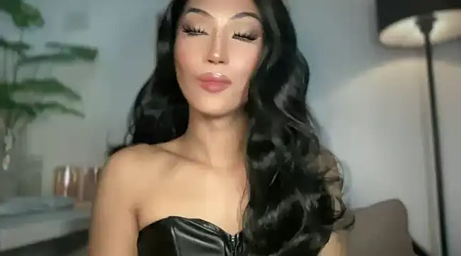 Snapshot of Bella_Gordon chatting on February 15, 6:23 am Bella Gordon online show from February 15, 6:23 am