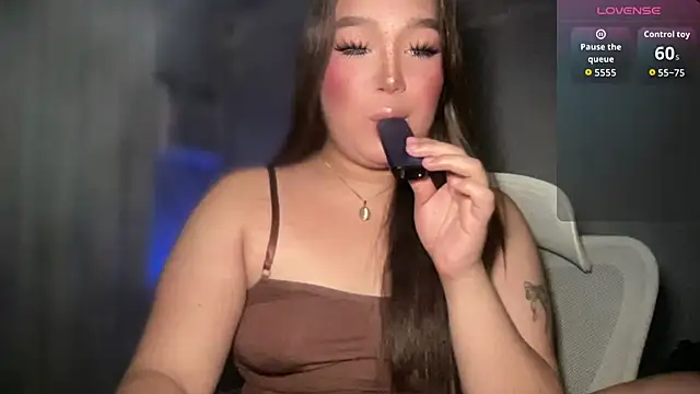 MissCataleyaxxx online show from May 24, 1:38 am