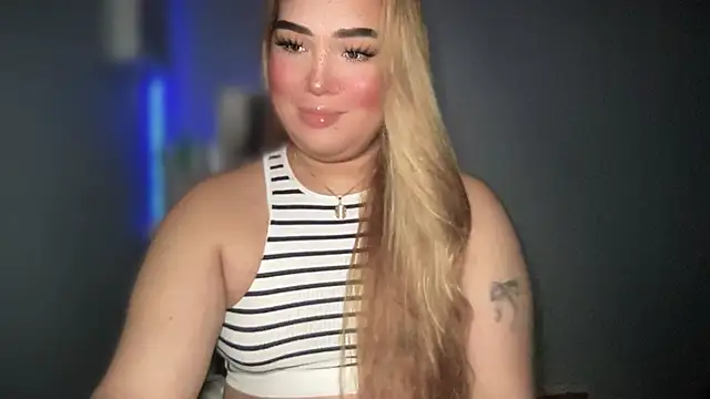 Snapshot of MissCataleyaxxx chatting on September 15, 1:11 pm MissCataleyaxxx online show from September 15, 1:11 pm