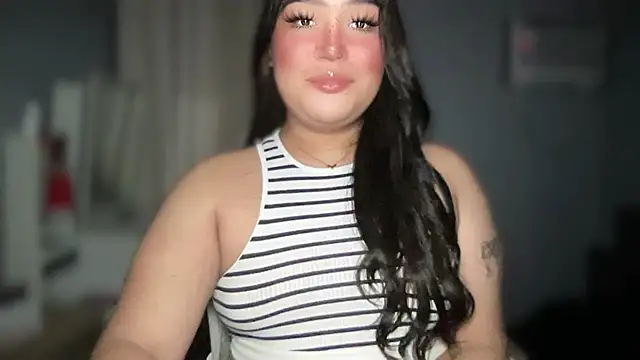 Snapshot of MissCataleyaxxx chatting on November 26, 12:54 am MissCataleyaxxx online show from November 26, 12:54 am