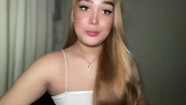 Snapshot of MissCataleyaxxx chatting on March 20, 11:45 pm MissCataleyaxxx online show from March 20, 11:45 pm