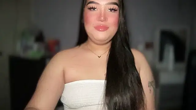 Snapshot of MissCataleyaxxx chatting on November 10, 11:43 pm MissCataleyaxxx online show from November 10, 11:43 pm