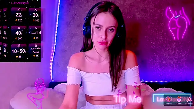 madina taher online show from March 15, 10:39 pm