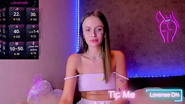 Snapshot of madina_taher chatting on September 14, 9:04 pm madina taher online show from September 14, 9:04 pm