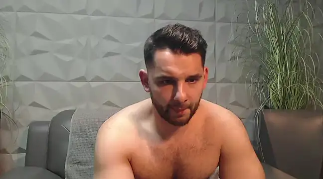 Antoniodiamond online show from January 31, 9:05 pm