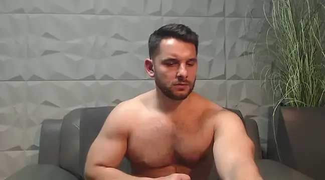 Antoniodiamond online show from March 11, 11:15 pm