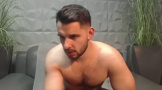 Antoniodiamond online show from February 15, 9:06 pm