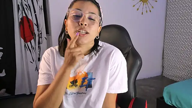 caylinhot7 online show from October 5, 5:09 am