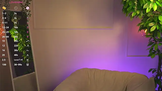 -JuicyMolly- online show from March 10, 7:18 pm