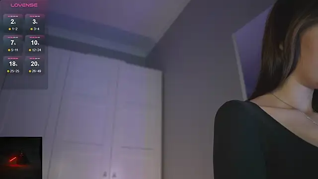 -JuicyMolly- online show from December 1, 3:24 pm