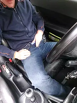 Xcoquinx online show from February 12, 8:47 am