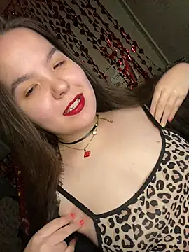 Var Kiss online show from February 26, 1:44 pm