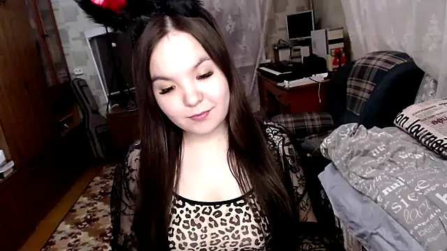 Snapshot of Var_Kiss chatting on February 17, 1:00 pm Var Kiss online show from February 17, 1:00 pm