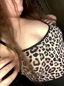 Var Kiss online show from April 4, 4:35 pm