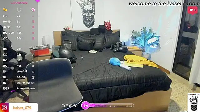 kaiser679  online show from March 22, 1:11 am