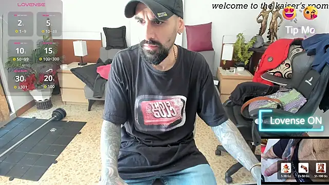 kaiser679  online show from April 9, 2:34 pm