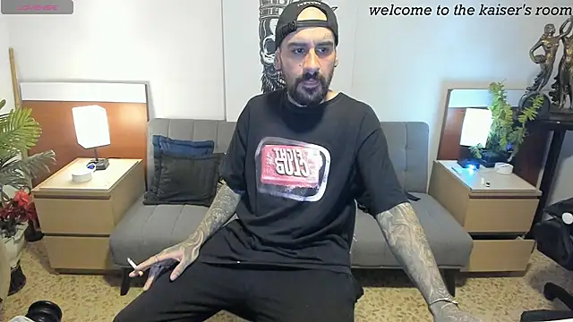 kaiser679  online show from March 14, 2:06 am