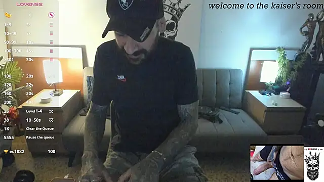 kaiser679  online show from March 14, 10:49 pm