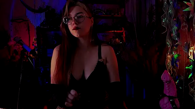 Snapshot of Scarlett_Wanner chatting on December 14, 6:41 pm Scarlett Wanner online show from December 14, 6:41 pm