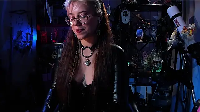 Snapshot of Scarlett_Wanner chatting on February 19, 8:20 pm Scarlett Wanner online show from February 19, 8:20 pm