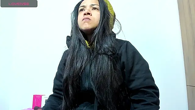 Bessie32 online show from December 18, 10:52 am