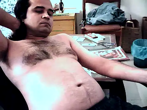 Snapshot of aksxi1 chatting on November 8, 5:22 am aksxi1 online show from November 8, 5:22 am