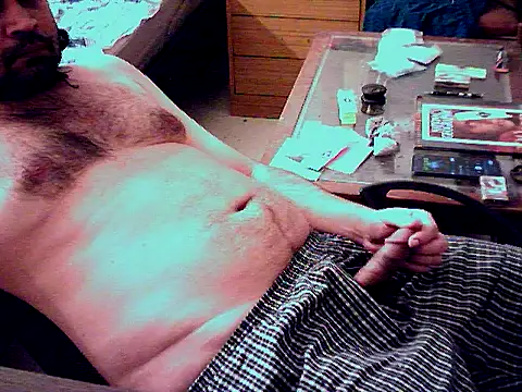 Snapshot of aksxi1 chatting on November 21, 1:43 pm aksxi1 online show from November 21, 1:43 pm