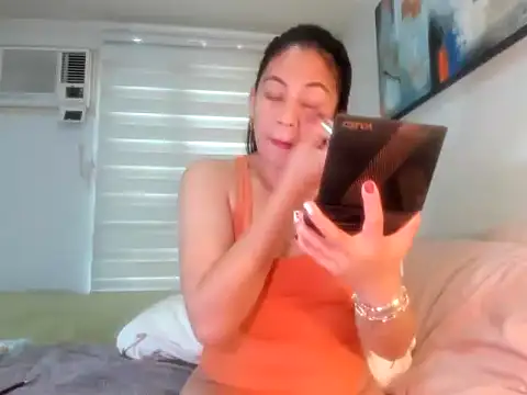 Snapshot of asianDeexoxo chatting on December 21, 4:58 am asianDeexoxo online show from December 21, 4:58 am