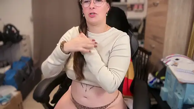 Snapshot of Amai_Live chatting on October 7, 7:09 am Amai Live online show from October 7, 7:09 am