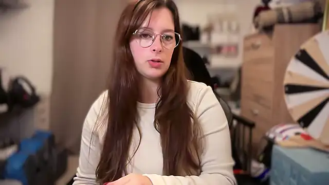 Snapshot of Amai_Live chatting on October 6, 6:58 am Amai Live online show from October 6, 6:58 am