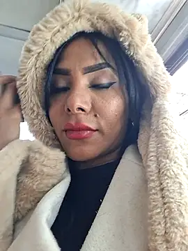 Doll Loren online show from November 13, 7:29 pm