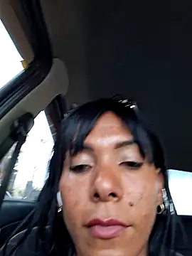 Snapshot of Doll_Loren chatting on March 13, 8:54 pm Doll Loren online show from March 13, 8:54 pm