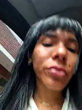 Snapshot of Doll_Loren chatting on March 7, 7:27 pm Doll Loren online show from March 7, 7:27 pm