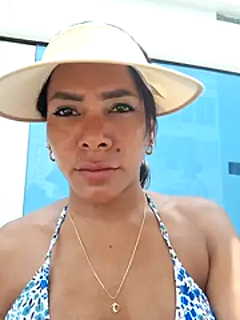 Doll Loren online show from January 12, 4:58 pm