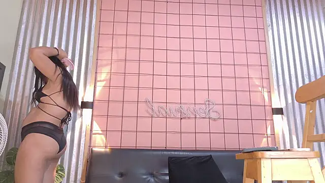 mensia hernandz online show from November 27, 1:33 pm