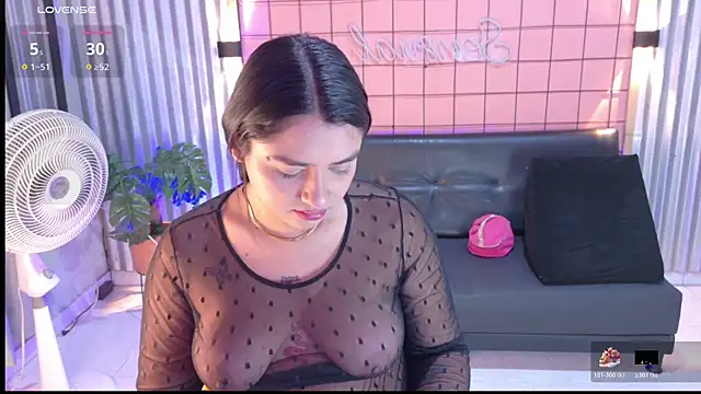 mensia hernandz online show from November 15, 1:37 pm