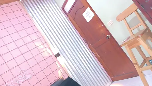 mensia hernandz online show from November 29, 1:33 pm