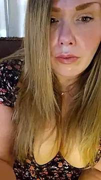 hollyg221 online show from January 9, 3:41 pm