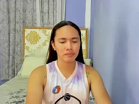 Snapshot of lady_kim_boner chatting on October 27, 3:40 am lady kim boner online show from October 27, 3:40 am