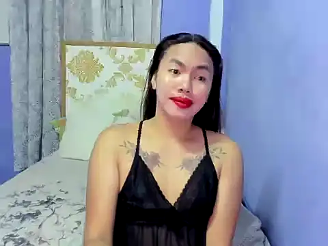 Snapshot of lady_kim_boner chatting on November 2, 11:21 pm lady kim boner online show from November 2, 11:21 pm