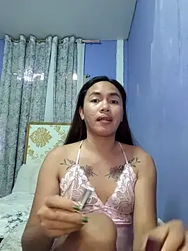 Snapshot of lady_kim_boner chatting on November 28, 4:12 am lady kim boner online show from November 28, 4:12 am