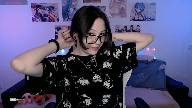 Snapshot of HugoMin chatting on December 27, 1:53 am HugoMin online show from December 27, 1:53 am