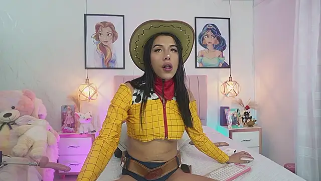 dani parker  online show from March 7, 7:08 pm