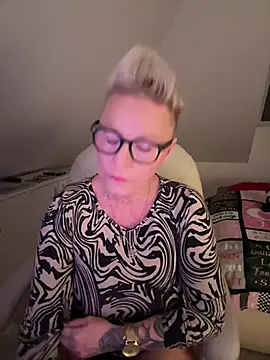 German Milf online show from January 8, 2:12 pm