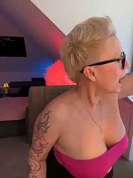 German Milf online show from November 8, 1:47 pm